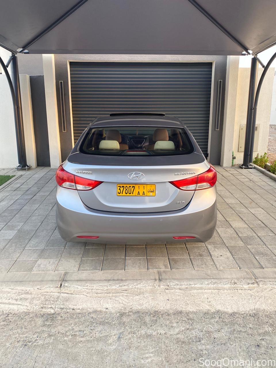 Hyundai Elantra, Oman agency, 180,000 km