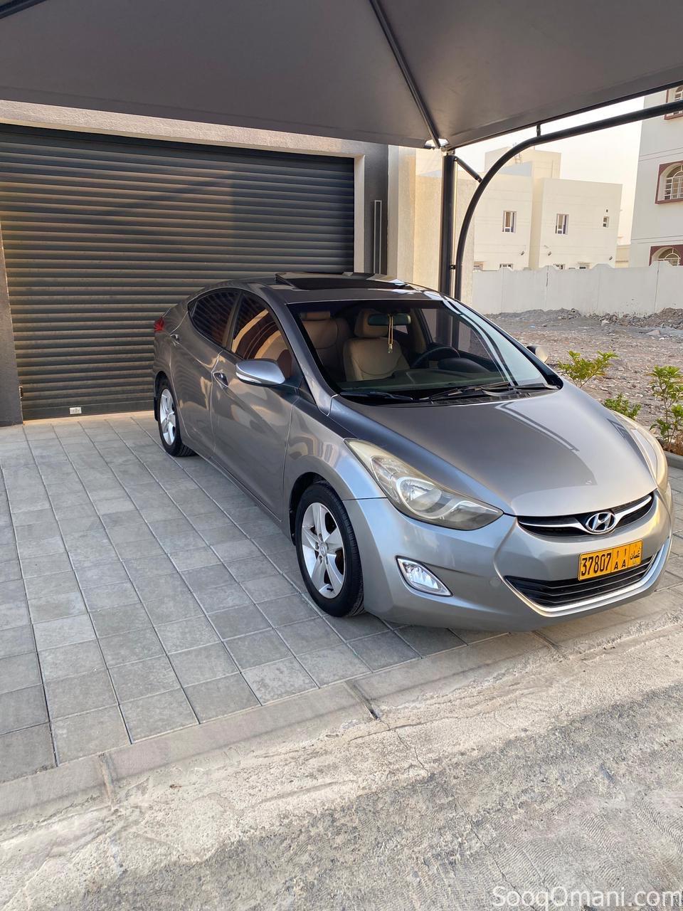 Hyundai Elantra, Oman agency, 180,000 km