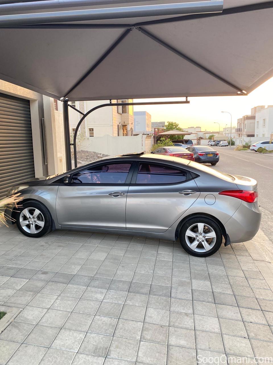 Hyundai Elantra, Oman agency, 180,000 km