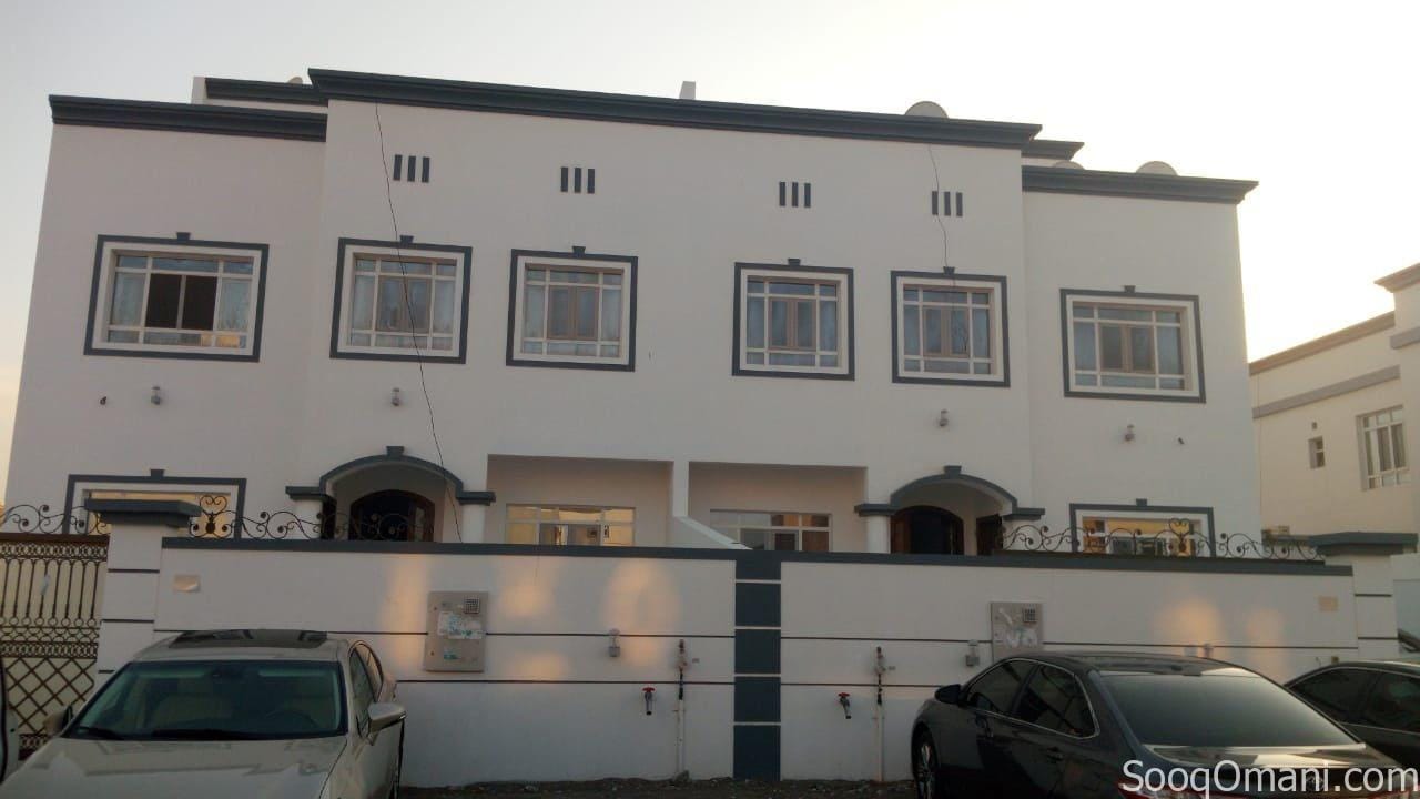 Rooms for rent for families and employees in Al Khoud 6