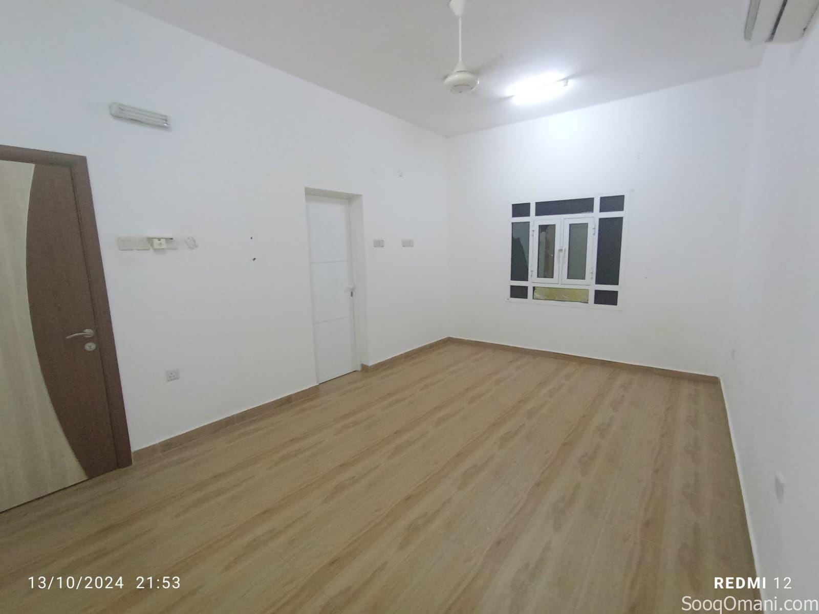 Rooms for rent for families and employees in Al Khoud 6