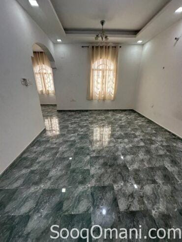Villa for rent in South Al Mawaleh for families
