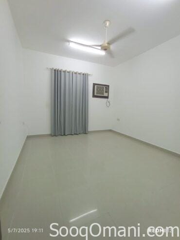 Rooms for rent for employees and students