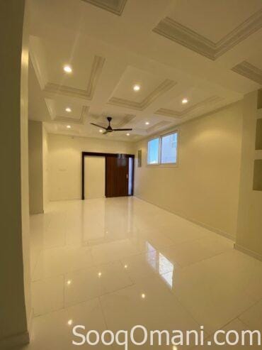 Luxury villa for rent in Al-Maabela 6