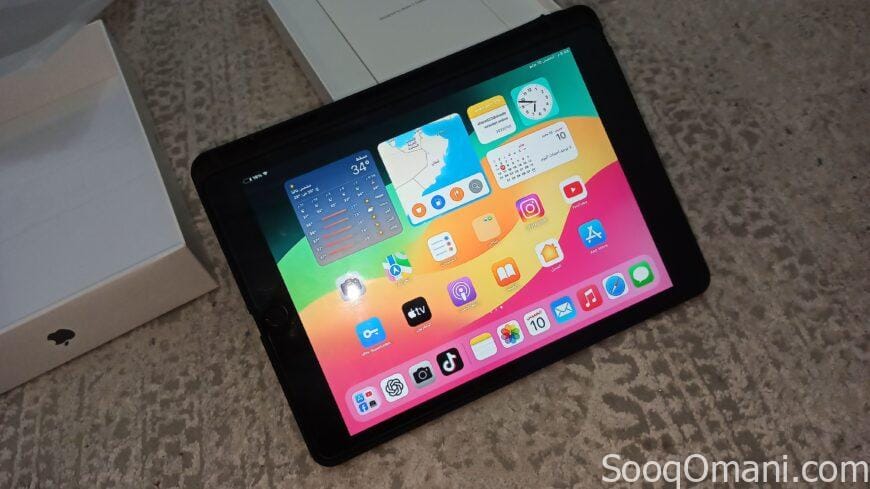 iPad 9, less than market price, with accessories