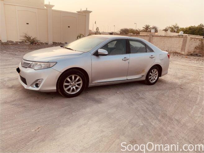 Camry for sale, gear problem R D, not showing on screen