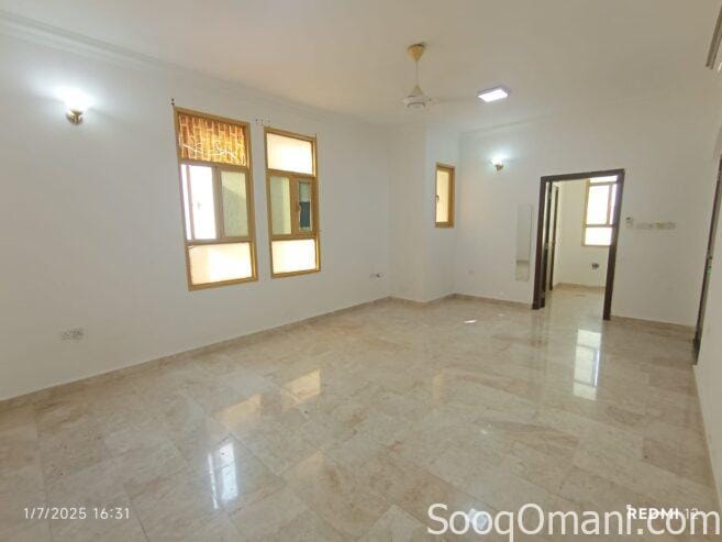 Rooms and annexes for rent in Al Khoud and Al Maabela