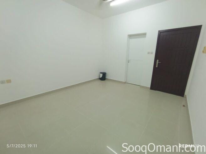 Rooms for rent for employees and students