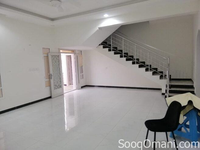 Villa for sale in North Al-Sumahan, behind McDonald’s, Al-Harith Farm