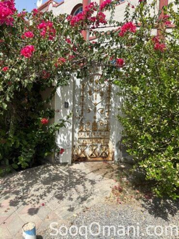 Villa for rent in South Al Mawaleh for families