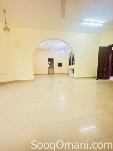 Rooms and annexes for families in South Ghubrah