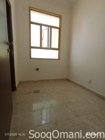 Rooms and annexes for rent in Al Khoud and Al Maabela