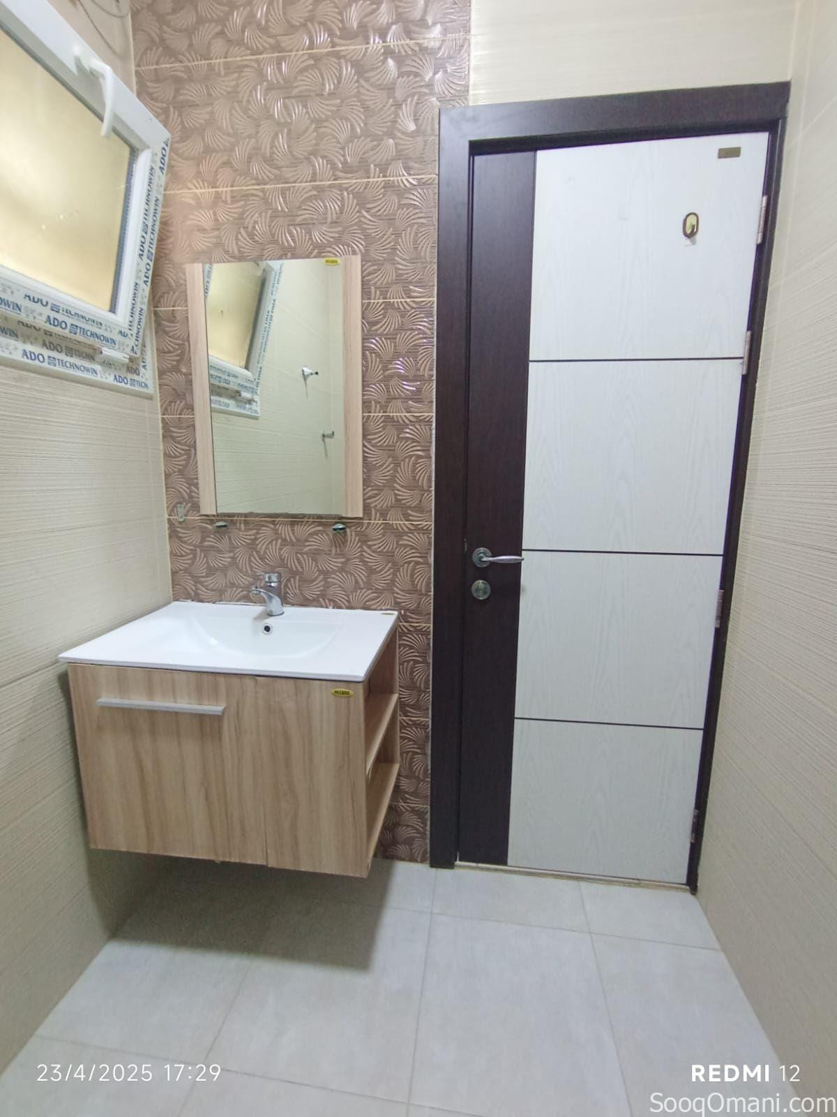Rooms and annexes for rent for families and employees in Maabela
