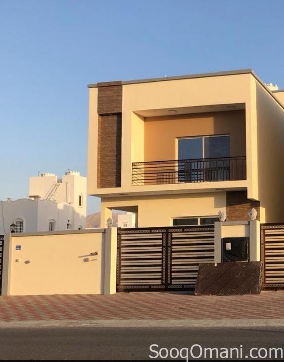 Villa for rent in Al Amerat, Al Amerat Heights, Phase 2, near Nesto Hypermarket and opposite warehouses