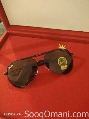 First-class replica sunglasses