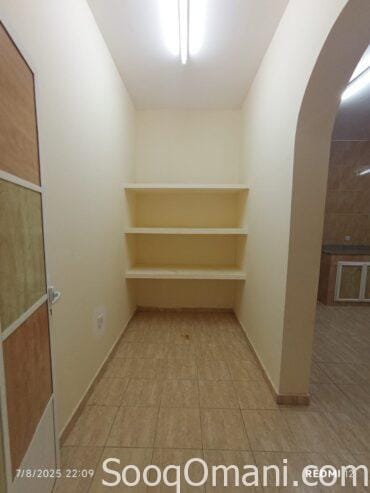 Studio for rent for families in Maabela