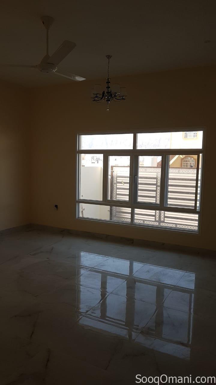 Villa for rent in Al Amerat, Al Amerat Heights, Phase 2, near Nesto Hypermarket and opposite warehouses