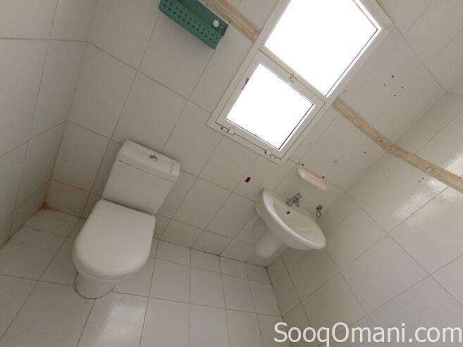 Apartment for rent for employees and students in Al Khoud 6