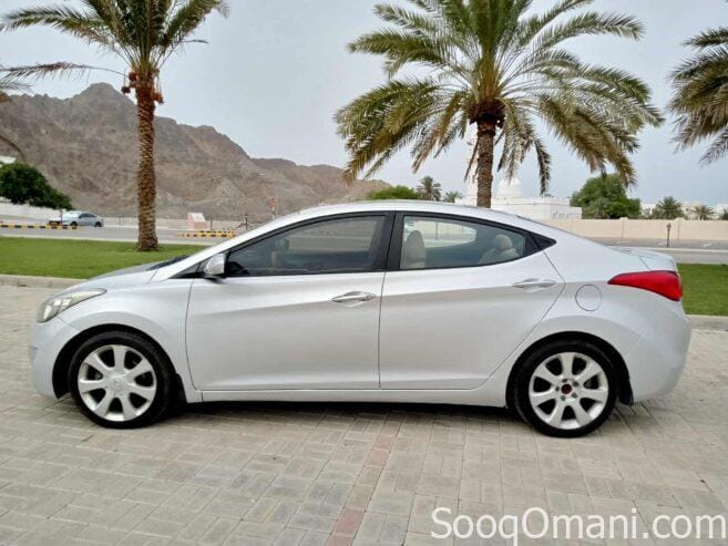 No.1 Hyundai Elantra 2013 Oman 1.8cc