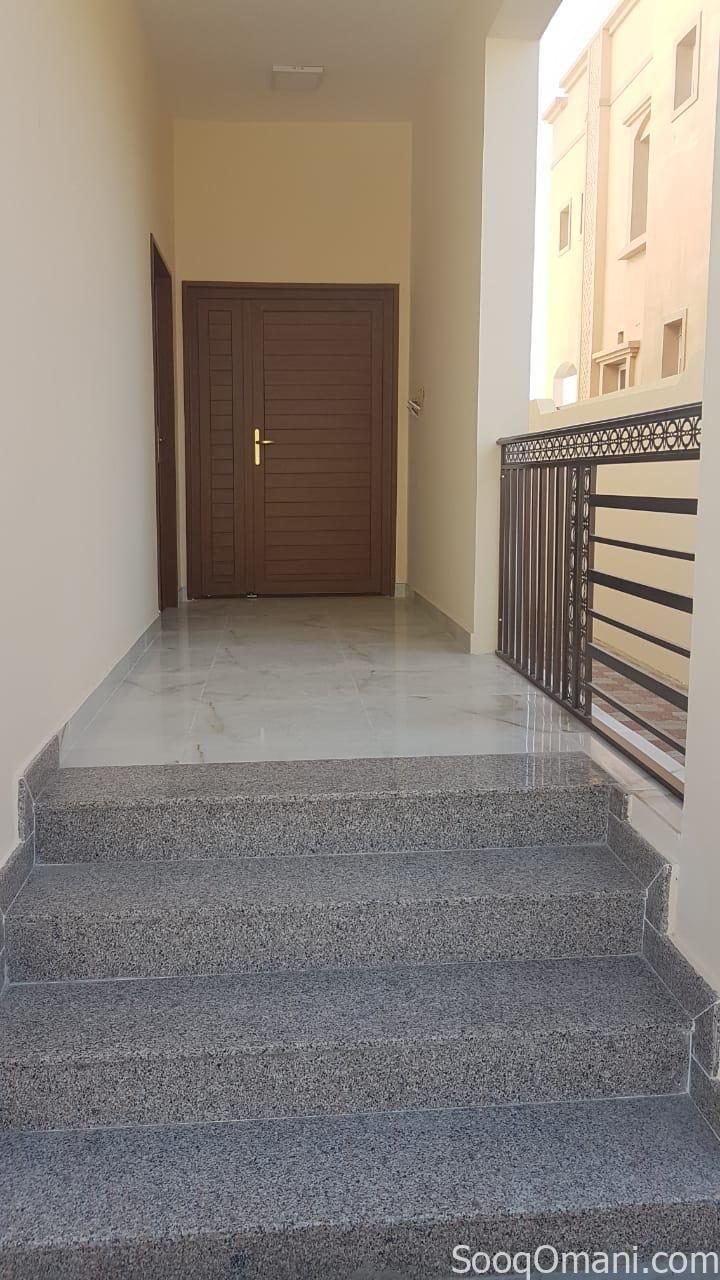 Villa for rent in Al Amerat, Al Amerat Heights, Phase 2, near Nesto Hypermarket and opposite warehouses