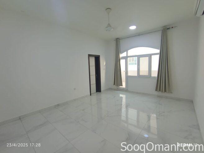 Rooms and annexes for rent for families and employees in Maabela