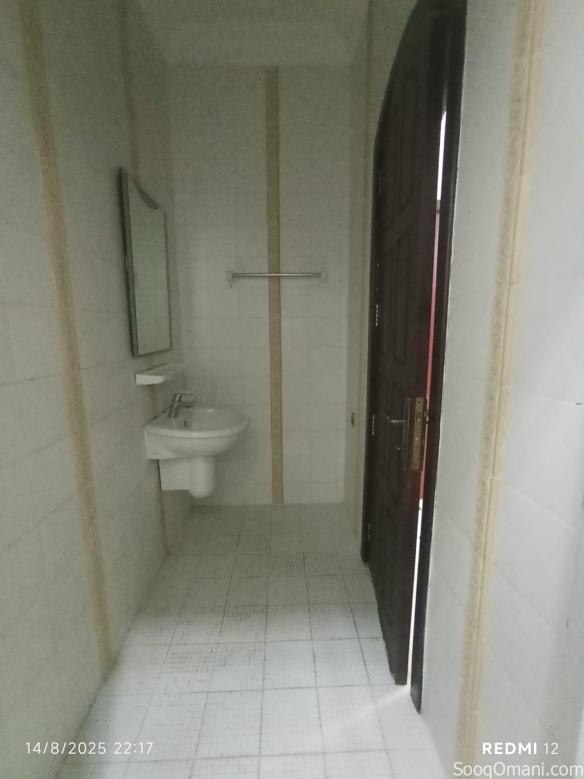 Rooms for rent for employees and students