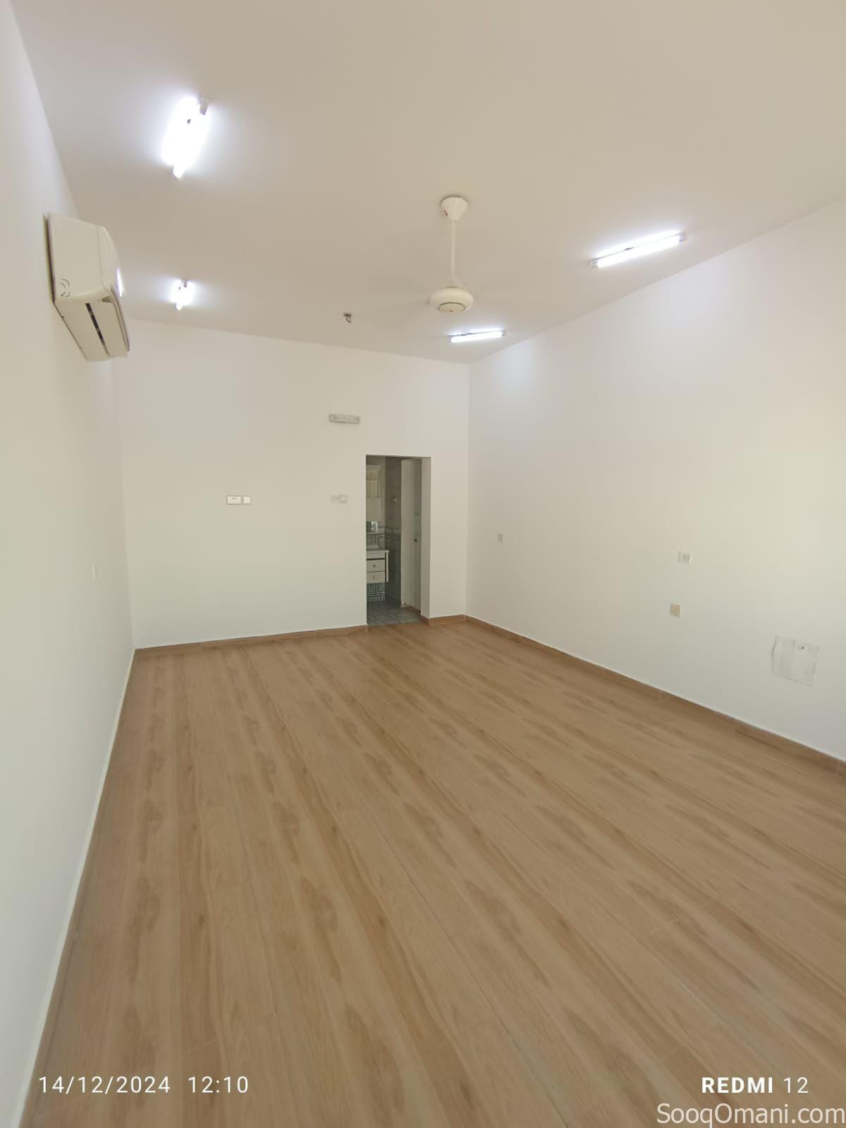 Rooms for rent with private entrance