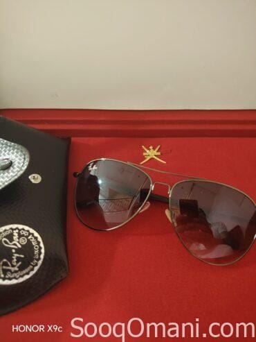 First-class replica sunglasses