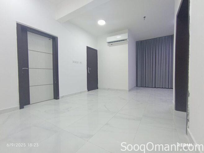 Apartment for rent for families in Al Mawaleh 11