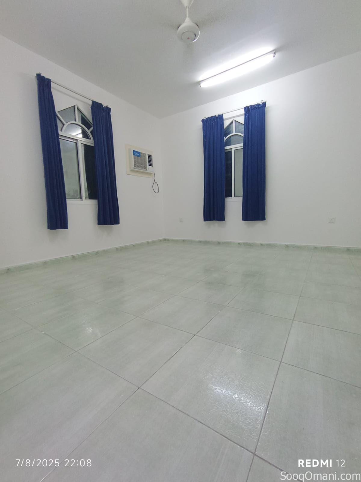 Rooms for rent in Al Maabilah