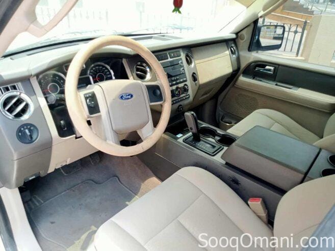 Ford Expedition 2012 Oman