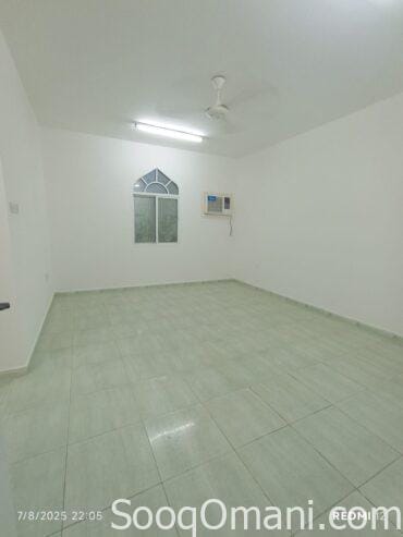 Rooms for rent in Al Maabilah