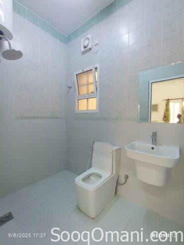 Rooms for rent for families and employees in Al Khoud, Al Mawaleh and Al Maabela