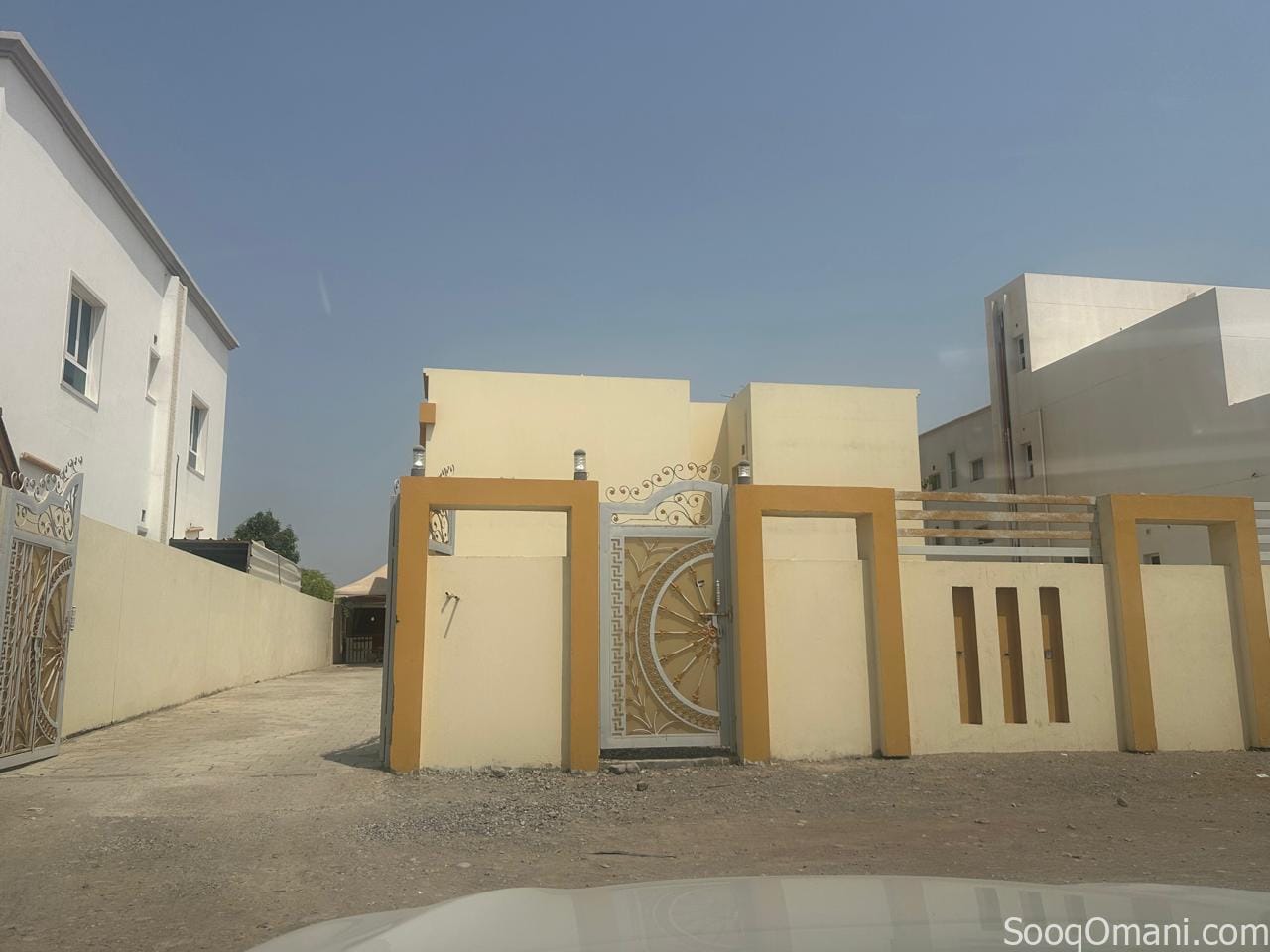 شقه للايجار في المعبيله الثامنه بالقرب من مدرسة درة مجان الخاصة