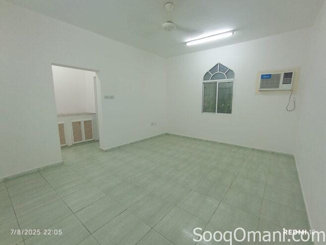Rooms for rent in Al Maabilah