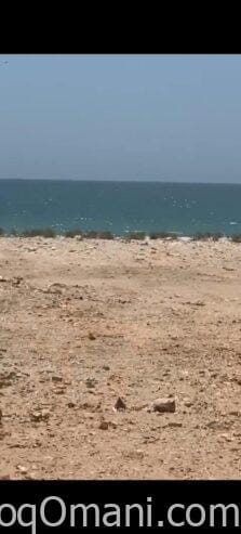 ✨فرصة استثمارية للبيع أرض سكنية في ولاية محوت راس الجردود على شاطئ البحر في موقع متميز.