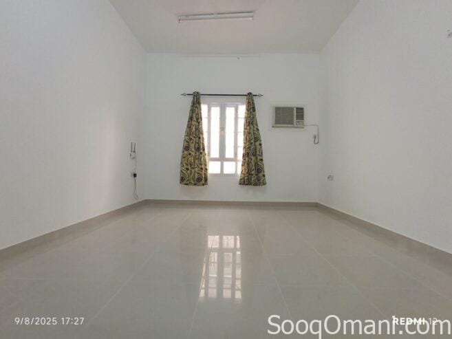 Rooms for rent for families and employees in Al Khoud, Al Mawaleh and Al Maabela