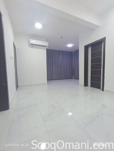 Apartment for rent for families in Al Mawaleh 11