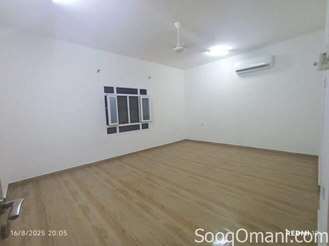 Private entrance annex for families in Al Khoud 6