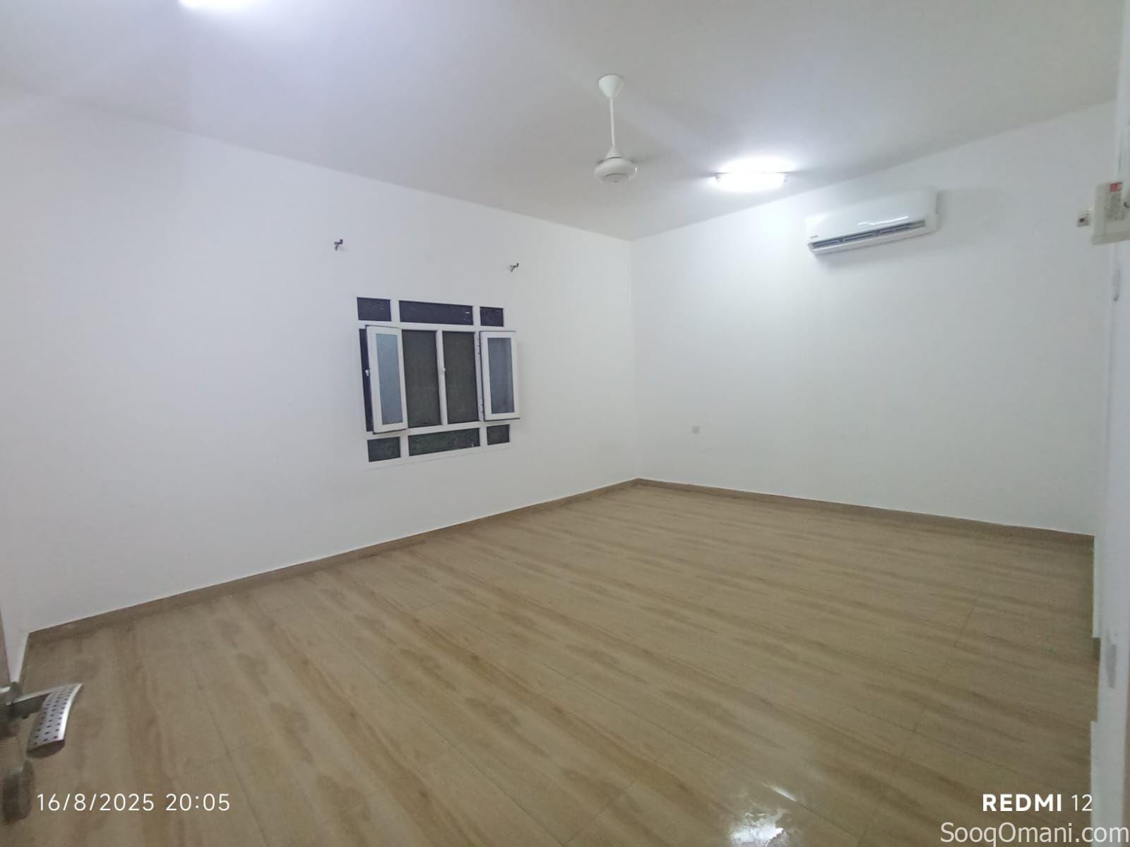 Private entrance annex for families in Al Khoud 6