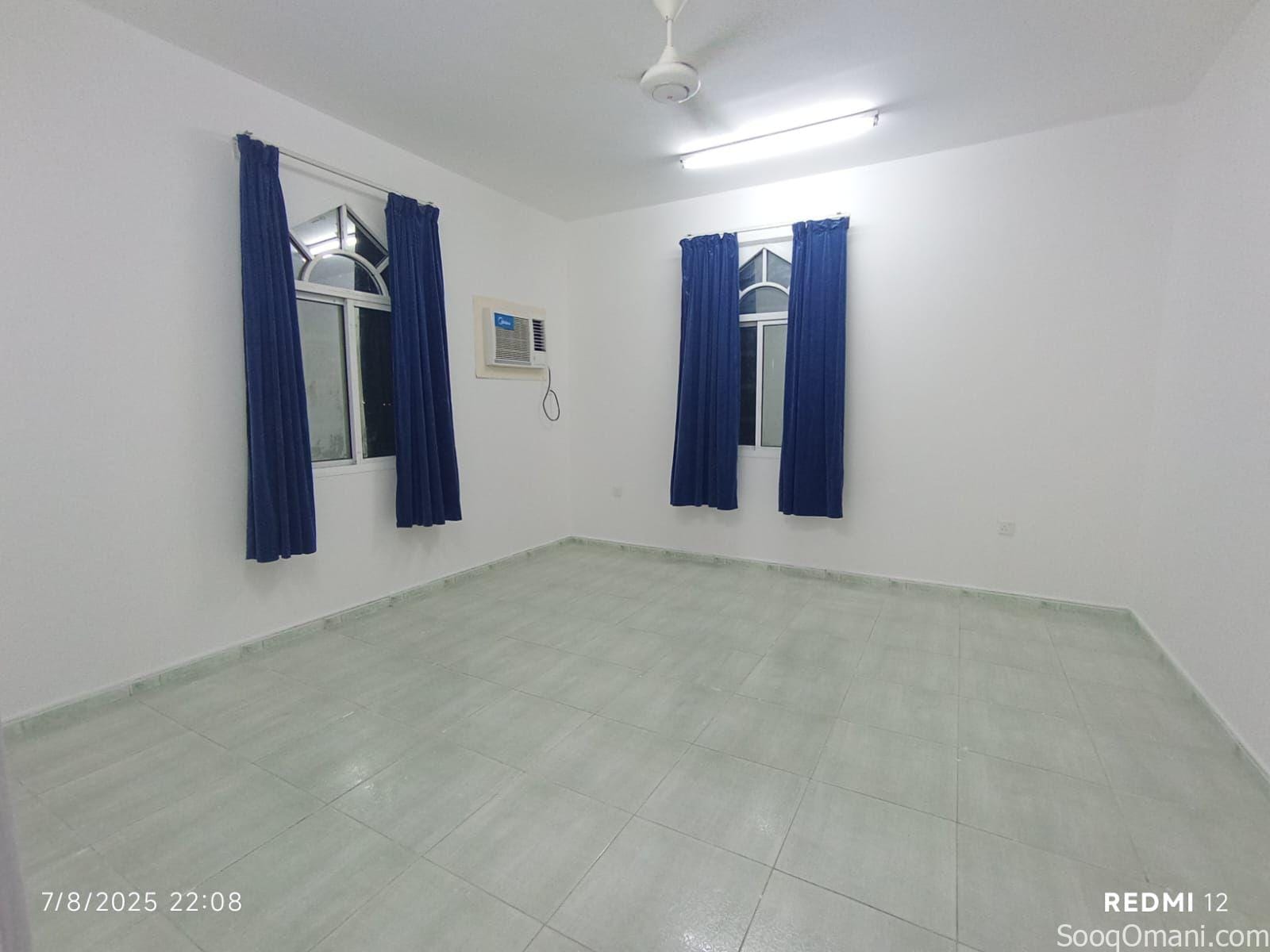 Rooms for rent in Al Maabilah
