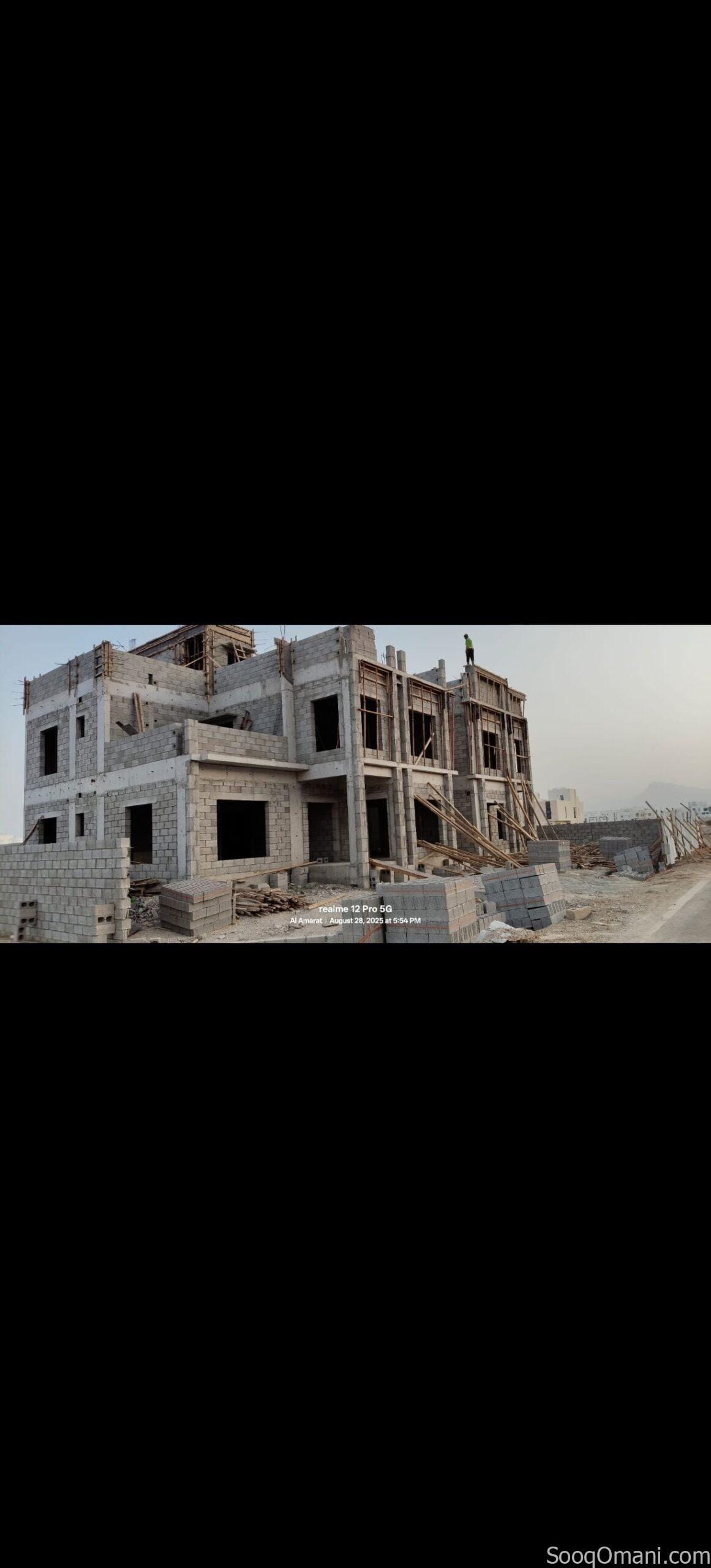 For sale: a semi-detached villa (shell only) in Al Amerat Heights 8