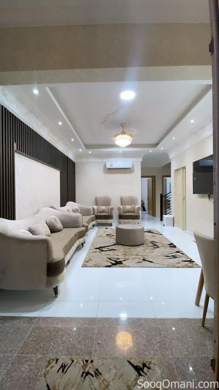 For sale, a luxury villa in Seeb Al Sharadi