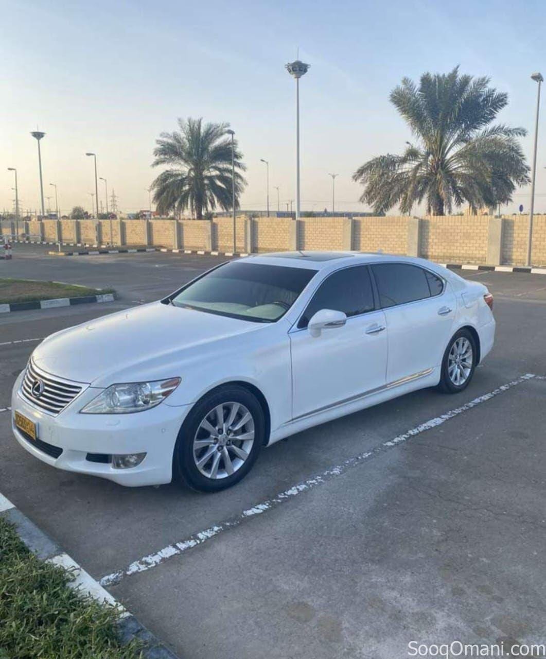 لكزس LS 460