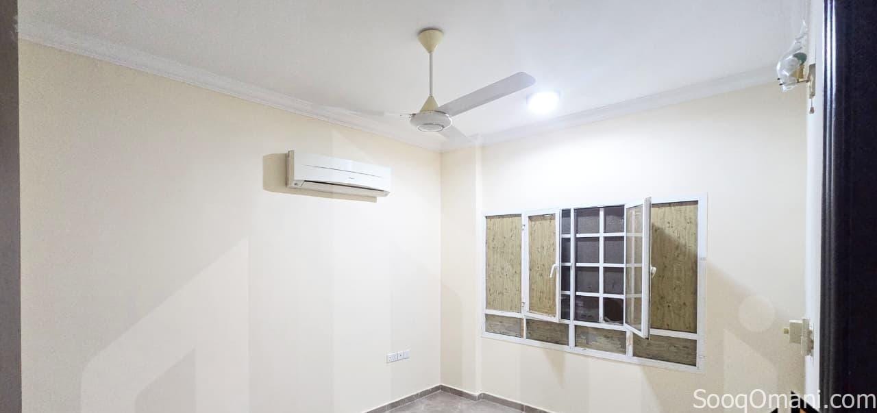 For rent an excellent apartment in a prime location in South Maabela, after Al Safa roundabout and near Badr Al Samaa