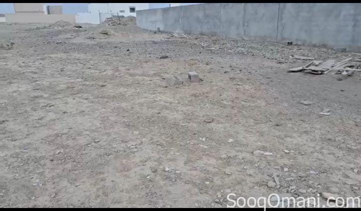 للبيع ارض سكينة في مدينة النهضة مربع 18 سوبر كورنر