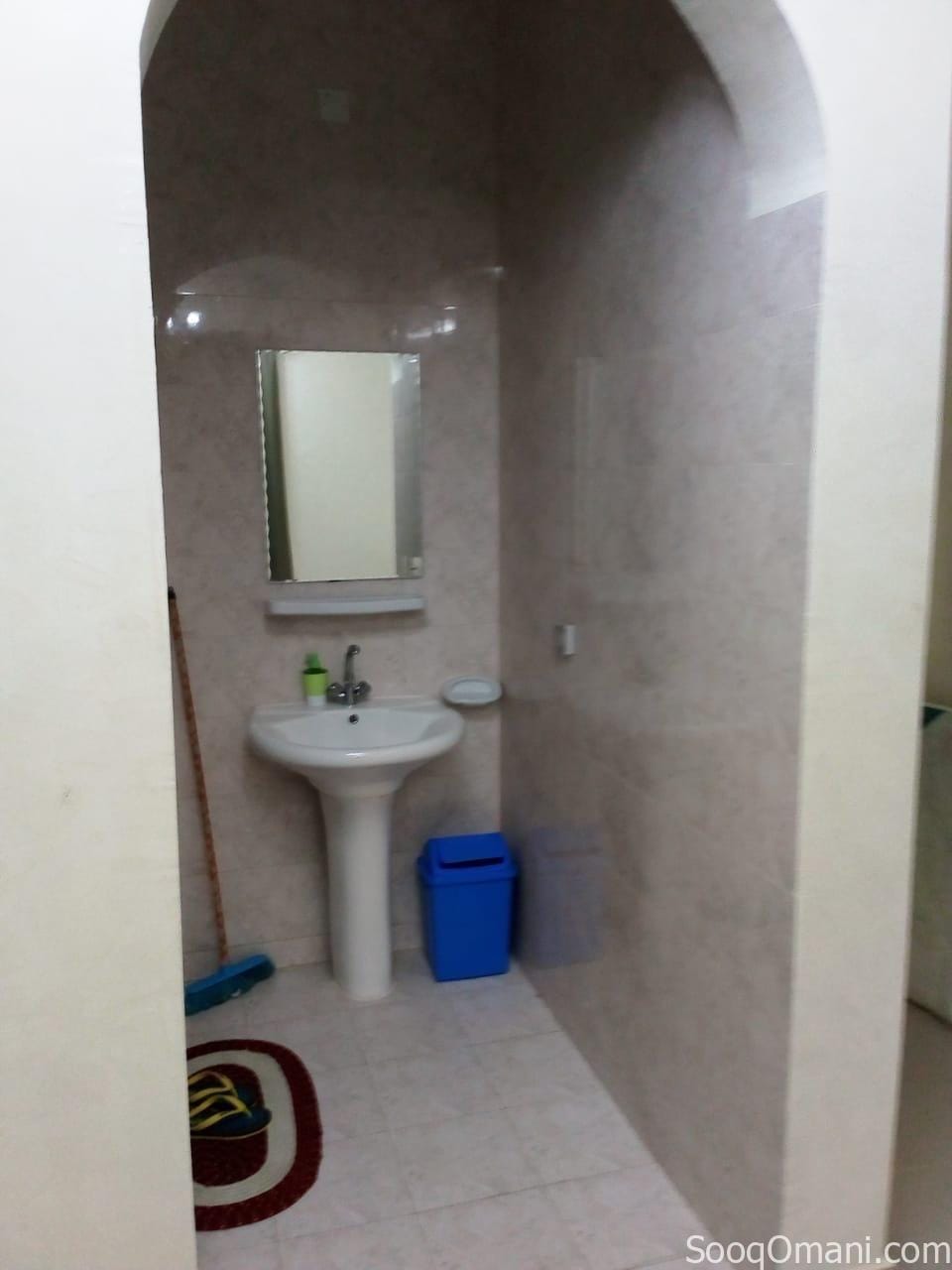 Private accommodation for girls in Al Maabilah South