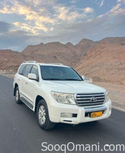 Land Cruiser 2011 model