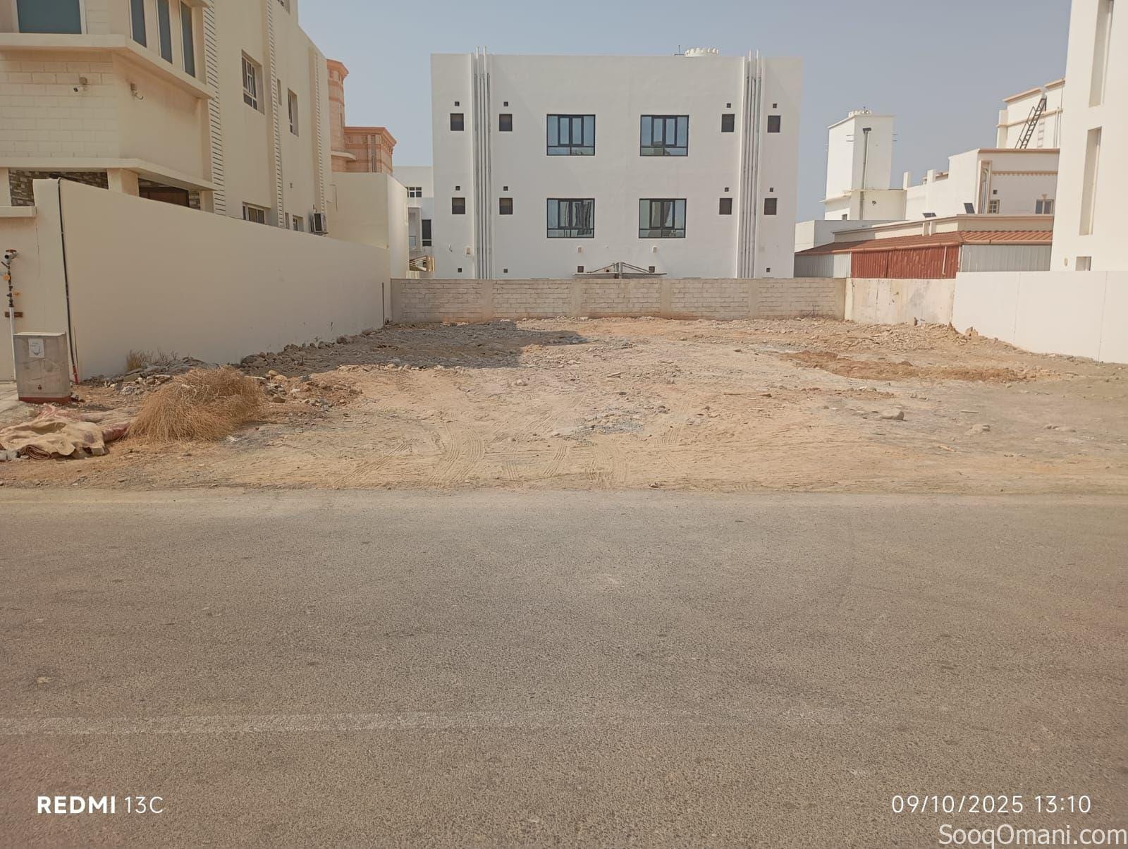 للبيع ارض سكينة في المعبيلة السادسة