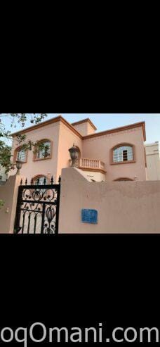 Luxury villa for sale in Al Hail South